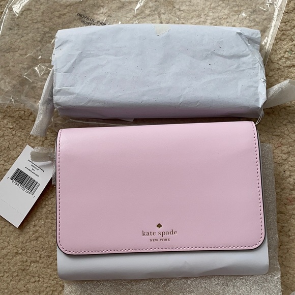 kate spade Handbags - BNWT Kate Spade light pink crossbody